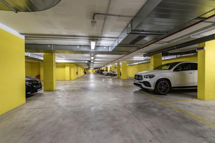 Image No.26-3 Bed Apartment for sale