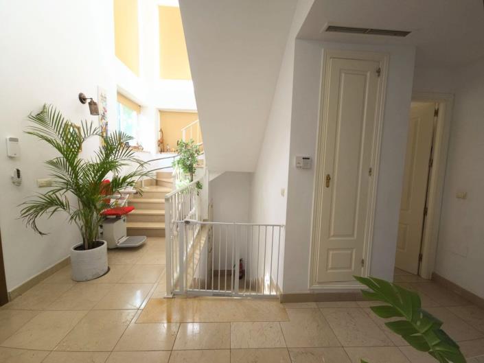 Image No.27-4 Bed Villa / Detached for sale