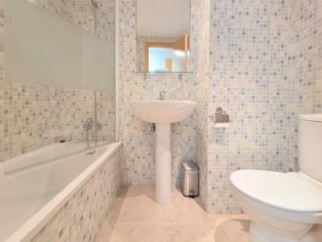 11-20939a0134ad724a8cb2a801094d15a4