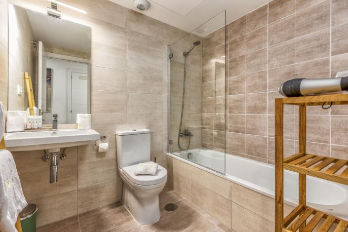 Image No.19-2 Bed Apartment for sale