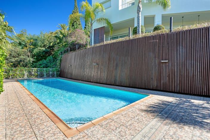 Image No.24-4 Bed Villa / Detached for sale