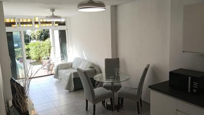 4-498bdfab4a7fcf25df40c2176acd63a0