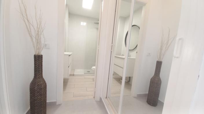 Image No.19-2 Bed Apartment for sale