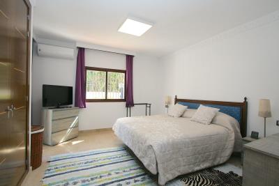 11-4d8aa6e612c0d8ce985b634e45aeea7a