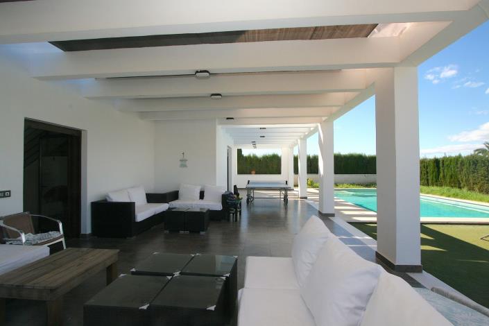 Image No.37-8 Bed Villa / Detached for sale