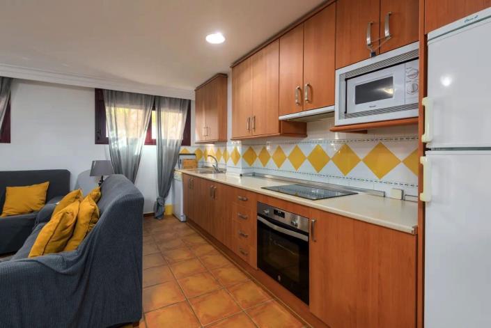 Image No.16-2 Bed Apartment for sale