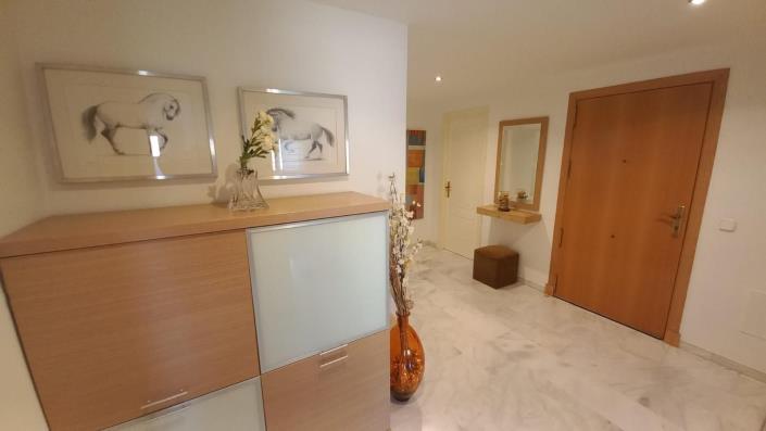 Image No.8-3 Bed Apartment for sale