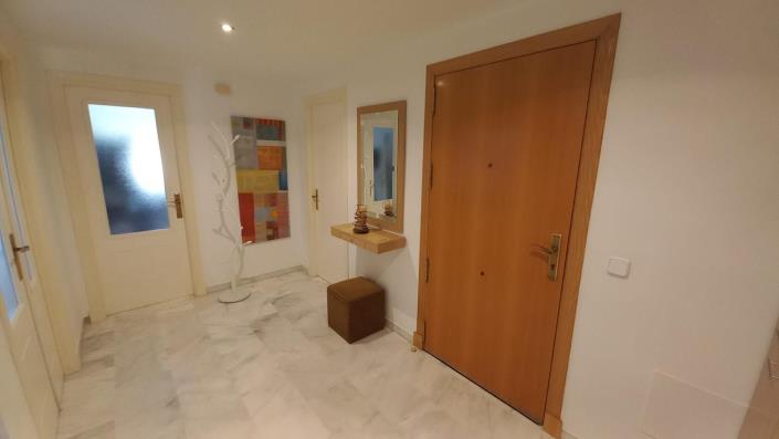 Image No.32-3 Bed Apartment for sale