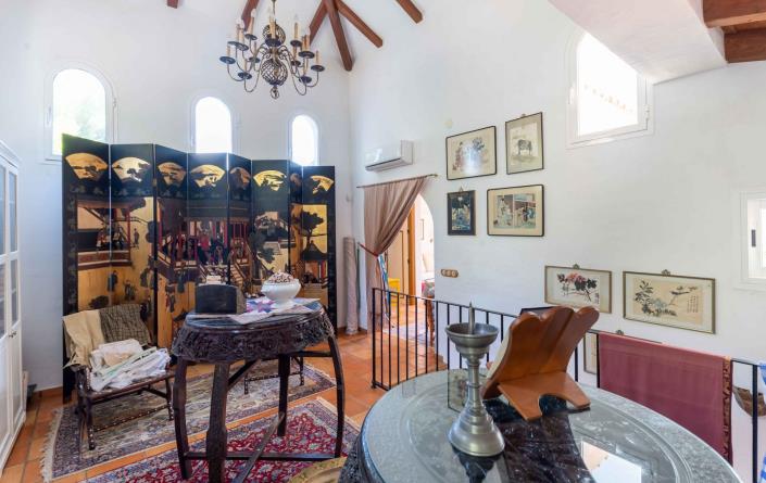 Image No.35-5 Bed Villa / Detached for sale