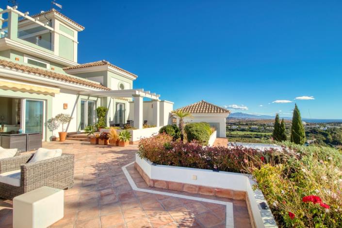 Image No.20-2 Bed Apartment for sale