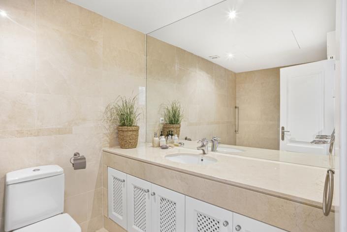 Image No.22-2 Bed Apartment for sale