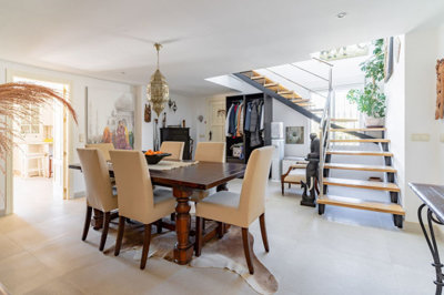 11-20939a0134ad724a8cb2a801094d15a4