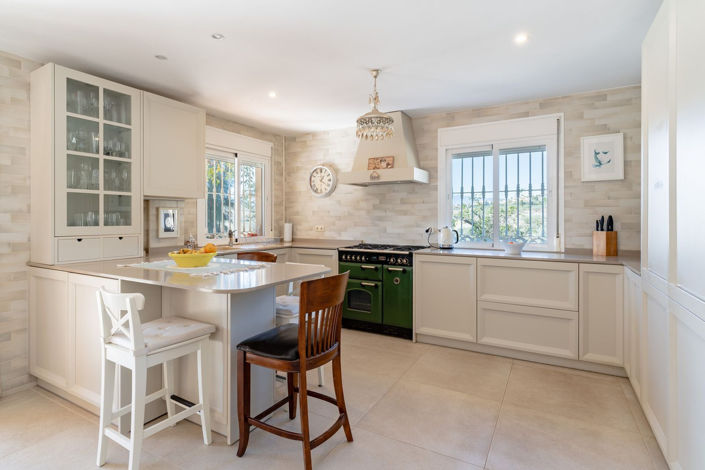 Image No.4-5 Bed Villa for sale