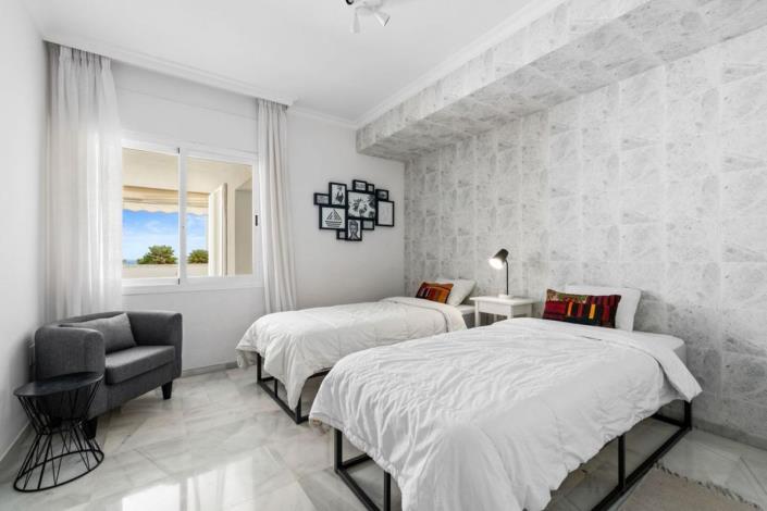 Image No.26-2 Bed Apartment for sale