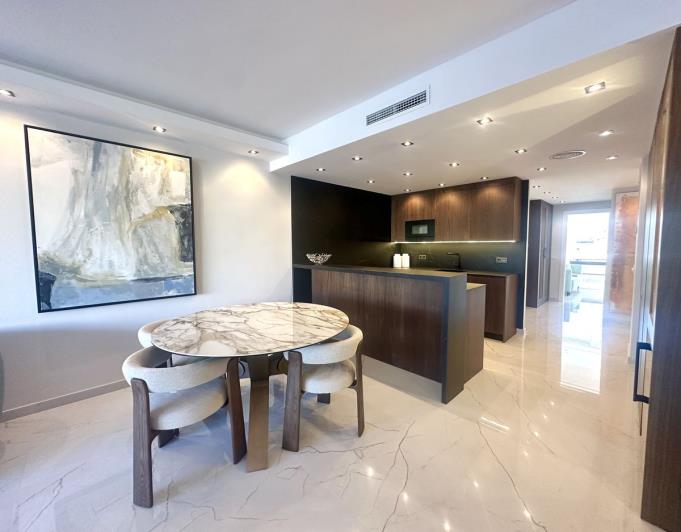 Image No.11-3 Bed Apartment for sale