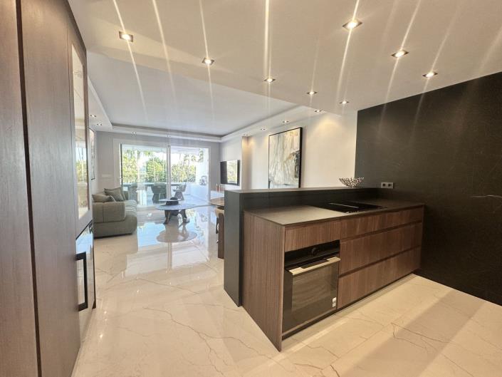 Image No.19-3 Bed Apartment for sale