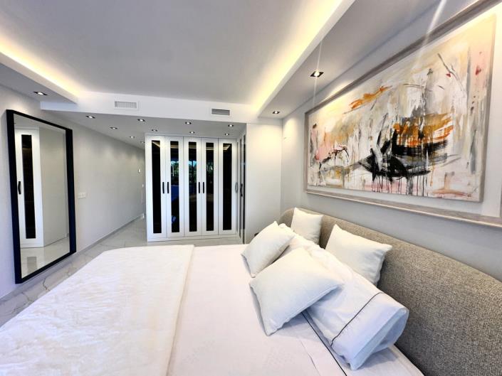 Image No.49-3 Bed Apartment for sale