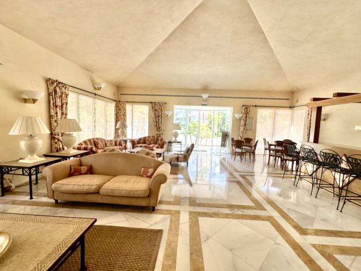 Image No.57-3 Bed Apartment for sale