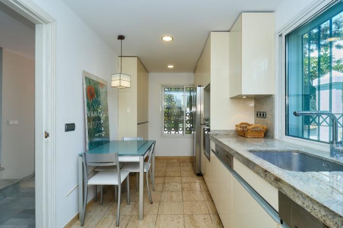 Image No.3-3 Bed Semi-Detached for sale