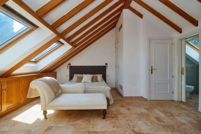 Image No.20-3 Bed Semi-Detached for sale