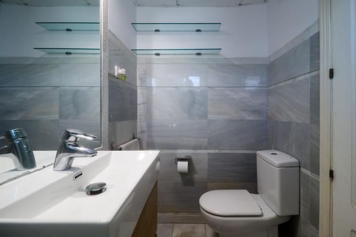 Image No.24-3 Bed Semi-Detached for sale