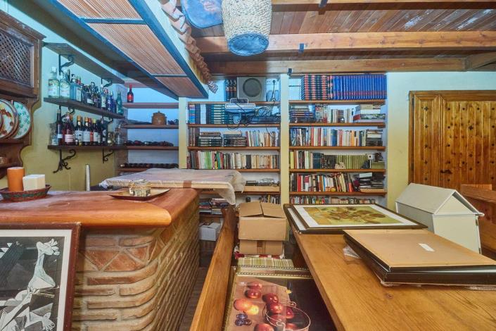 Image No.26-3 Bed Semi-Detached for sale