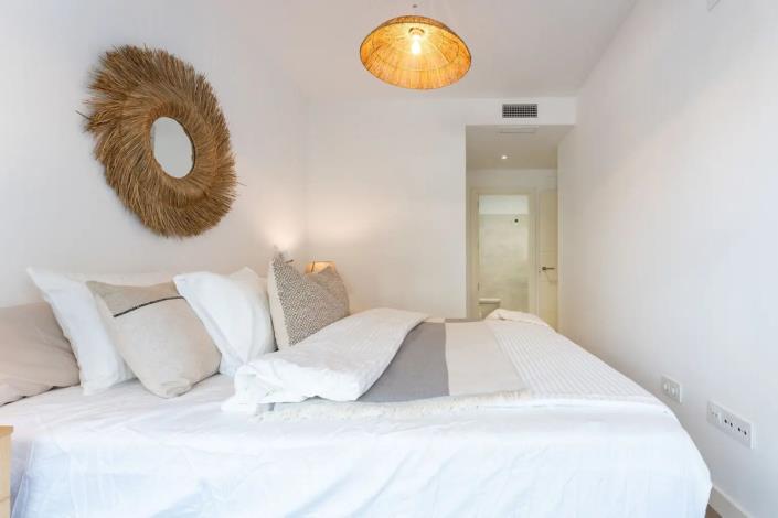 Image No.16-3 Bed Apartment for sale