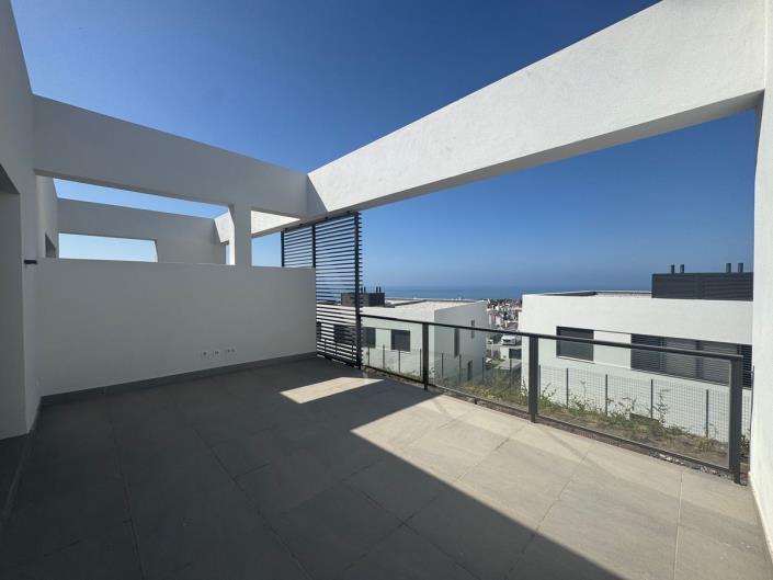 Image No.5-3 Bed Townhouse for sale