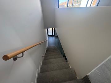 11-20939a0134ad724a8cb2a801094d15a4