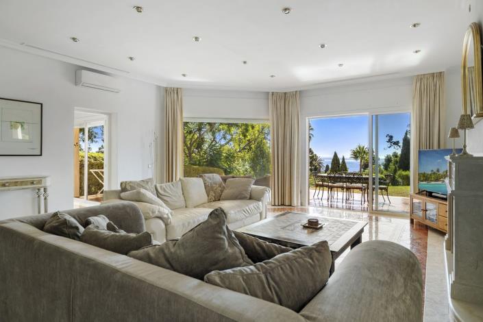 Image No.6-5 Bed Villa / Detached for sale