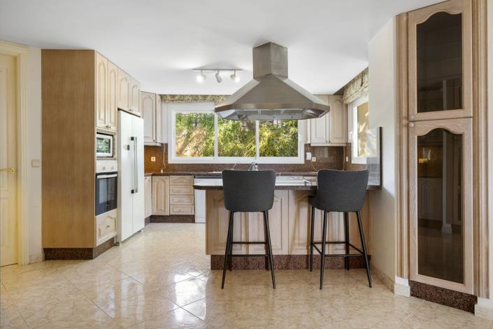 Image No.12-5 Bed Villa / Detached for sale