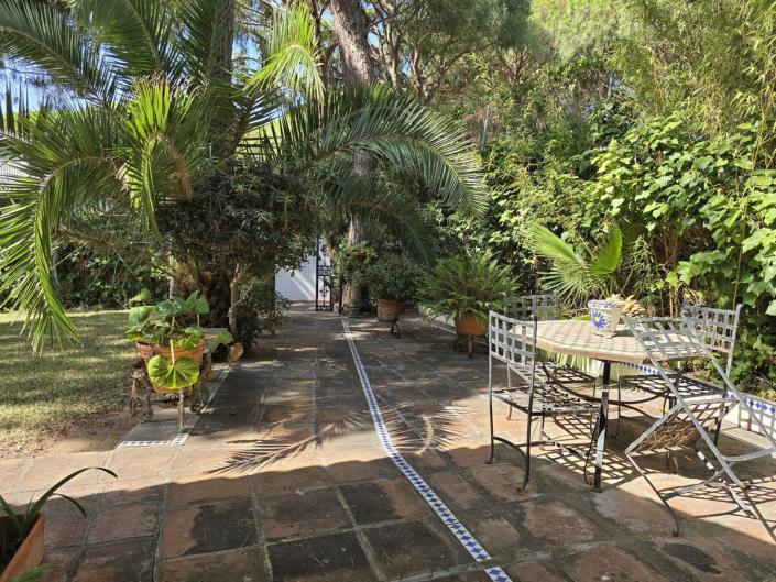 Image No.35-4 Bed Villa / Detached for sale