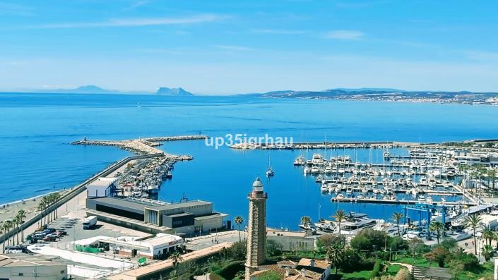 Image No.1-4 Bed Penthouse for sale