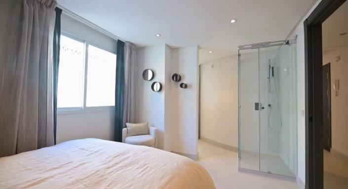 Image No.18-4 Bed Penthouse for sale