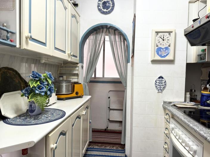 Image No.11-3 Bed Apartment for sale