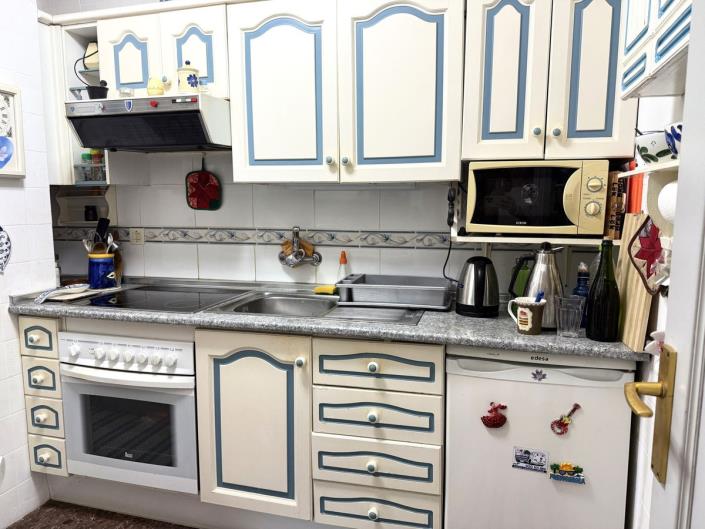 Image No.12-3 Bed Apartment for sale