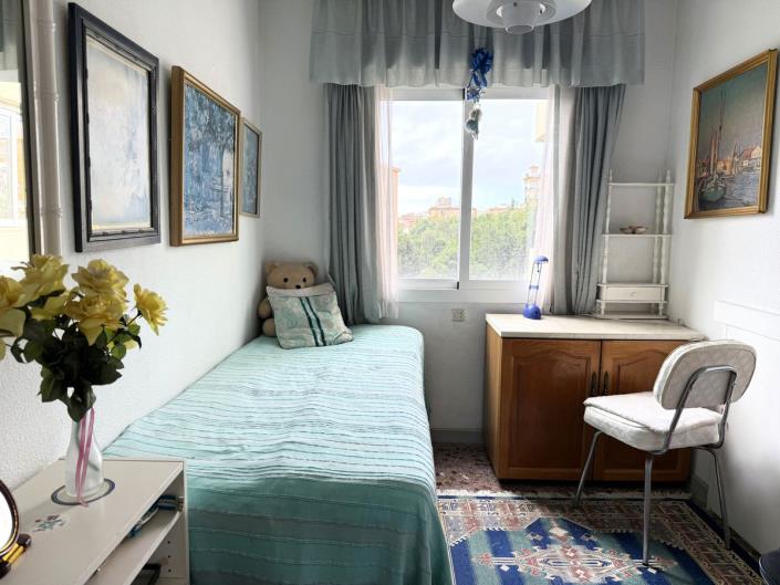 Image No.21-3 Bed Apartment for sale