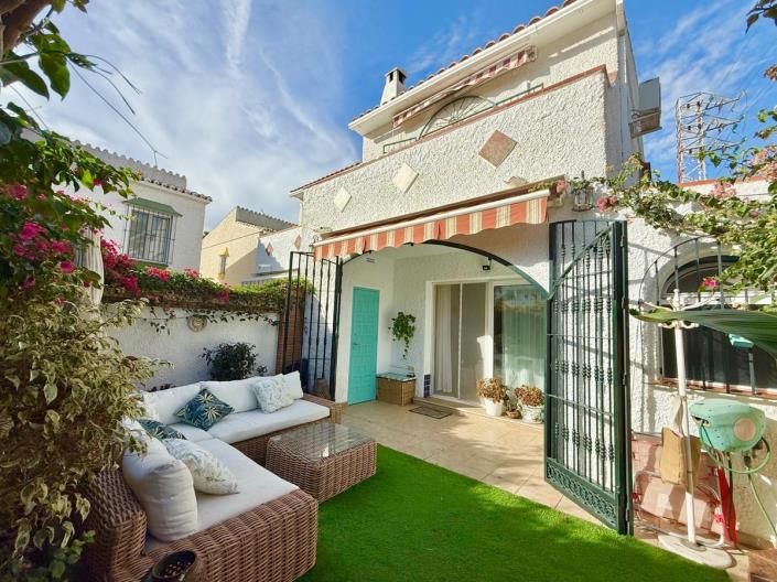 Image No.1-2 Bed Semi-Detached for sale