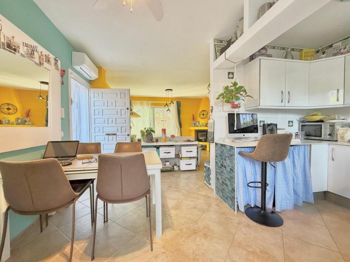 Image No.5-2 Bed Semi-Detached for sale