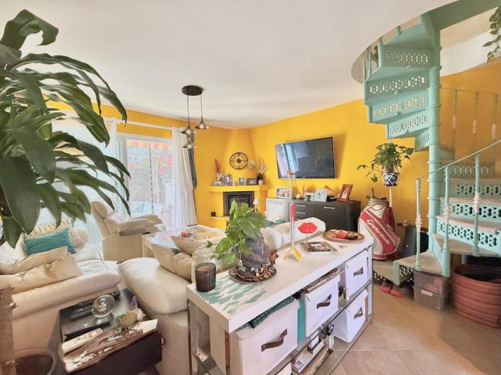 Image No.6-2 Bed Semi-Detached for sale