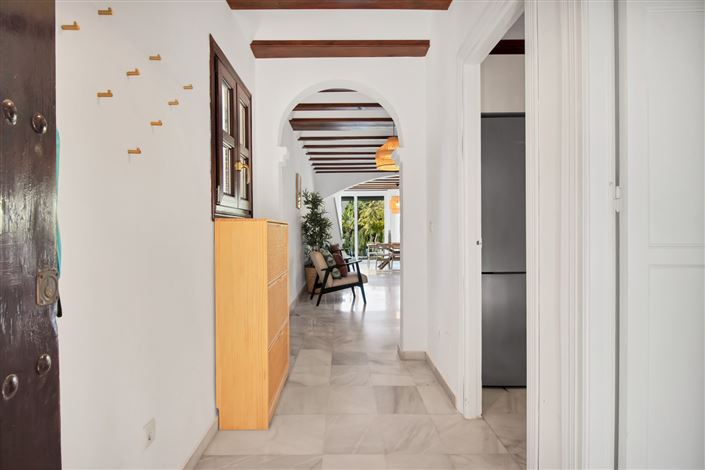 Image No.20-3 Bed Townhouse for sale