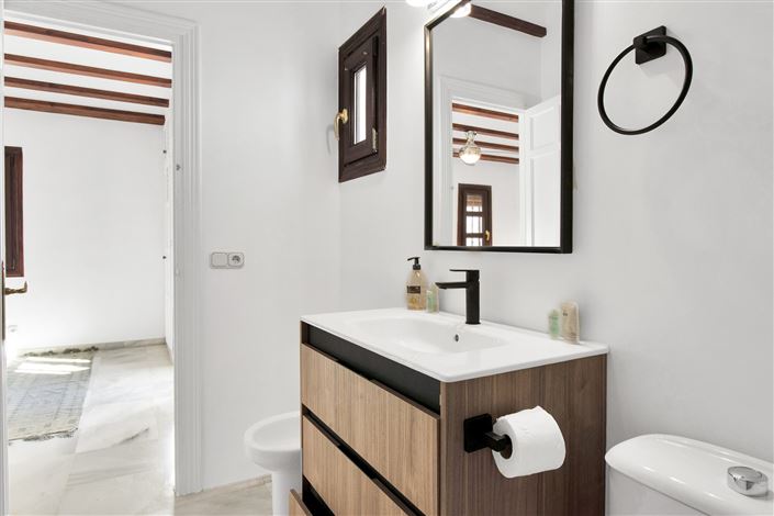 Image No.42-3 Bed Townhouse for sale