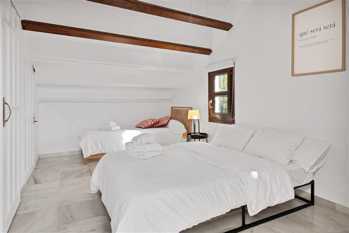 Image No.43-3 Bed Townhouse for sale