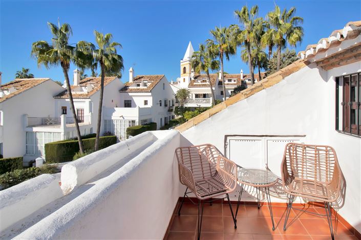 Image No.50-3 Bed Townhouse for sale