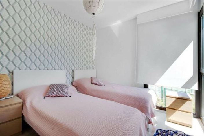 Image No.14-3 Bed House for sale