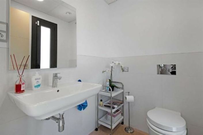 Image No.20-3 Bed House for sale