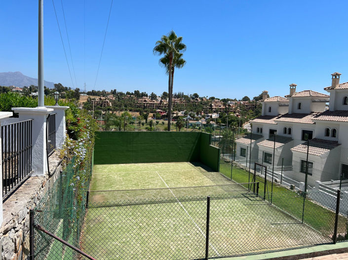 Image No.14-4 Bed House for sale