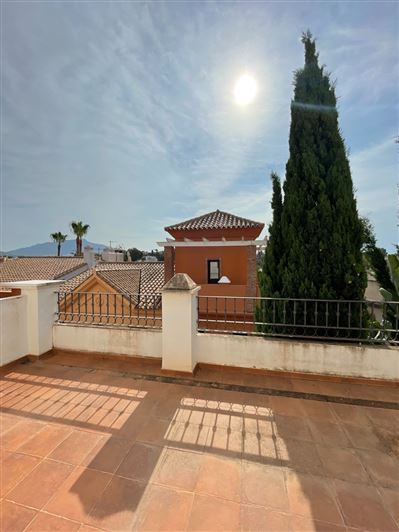 Image No.4-4 Bed House for sale