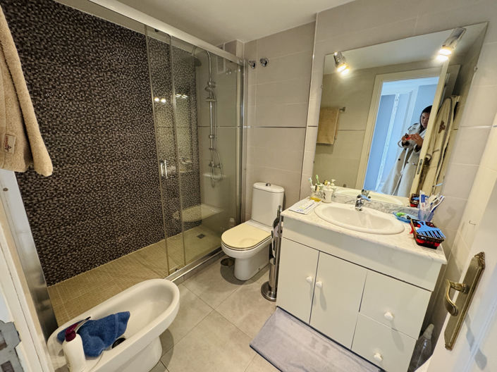 Image No.18-3 Bed Townhouse for sale