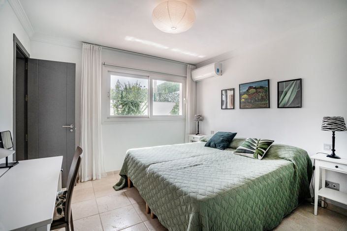 Image No.27-3 Bed Villa for sale